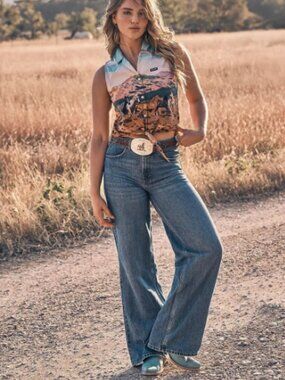 WRANGLER MID RISE WIDE LEG LOOSE JEANS MEDIUM WASH NWT 7/8